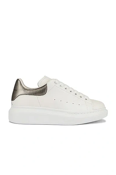 ALEXANDER MCQUEEN LEATHER PLATFORM SNEAKERS,AMCQ-WZ104