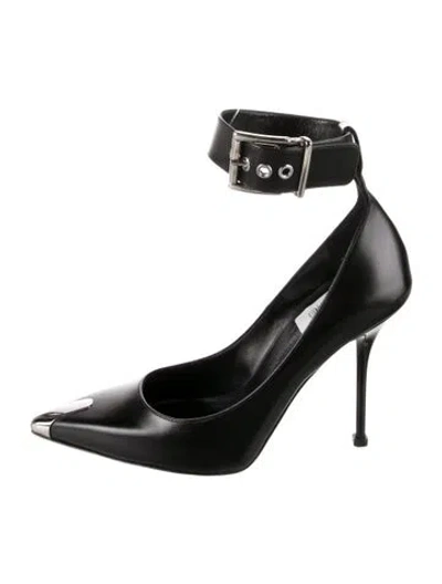 Pre-owned Alexander Mcqueen Leather Pumps In Black