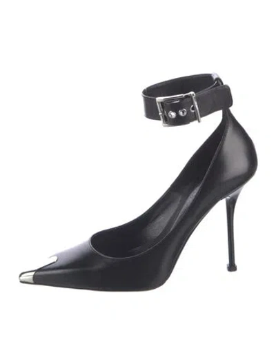 Pre-owned Alexander Mcqueen Leather Pumps In Black