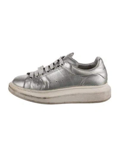 Pre-owned Alexander Mcqueen Leather Sneakers