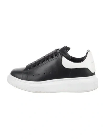 Pre-owned Alexander Mcqueen Leather Sneakers In Black
