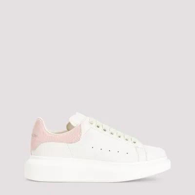 Alexander Mcqueen Leather Sneakers In Off White/pink