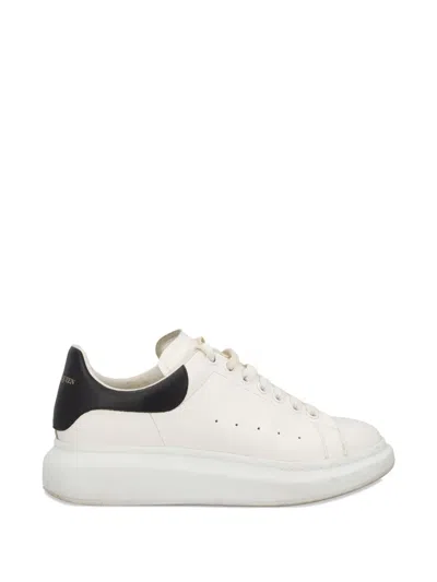 Pre-owned Alexander Mcqueen Leather Sneakers In White