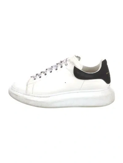 Pre-owned Alexander Mcqueen Leather Sneakers In White