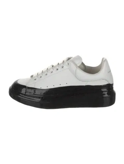 Pre-owned Alexander Mcqueen Leather Sneakers In White