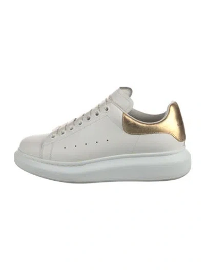 Pre-owned Alexander Mcqueen Leather Sneakers In White