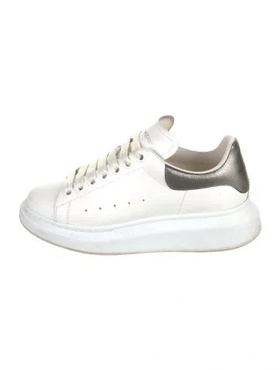 Pre-owned Alexander Mcqueen Leather Sneakers In White