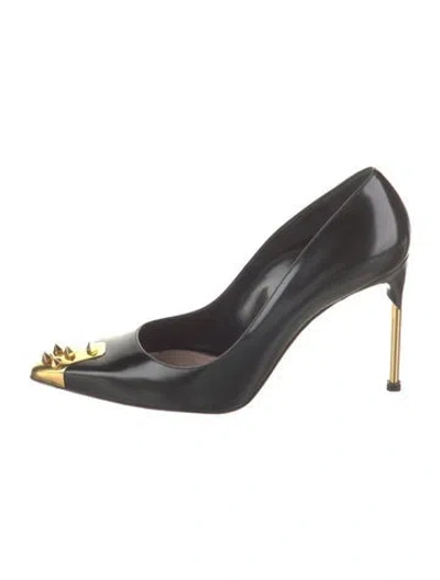 Pre-owned Alexander Mcqueen Leather Studded Accents Pumps In Black