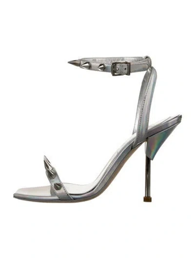 Pre-owned Alexander Mcqueen Leather Studded Accents Sandals In Metallic/silver