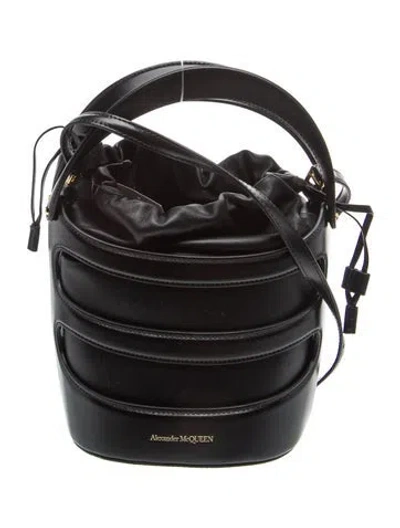 Pre-owned Alexander Mcqueen Leather The Rise Bucket In Black