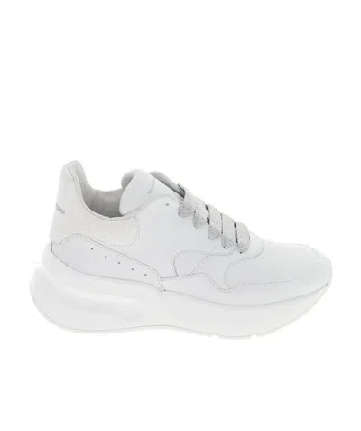 Alexander Mcqueen Logo Detail Sneakers In White