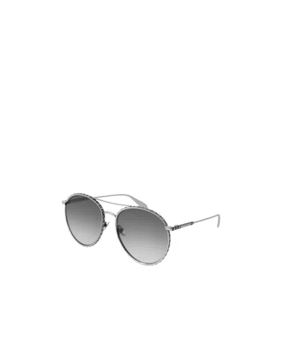 Alexander Mcqueen Logo Details Sunglasses In Gray