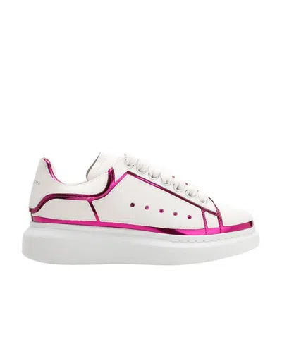 Alexander Mcqueen Logo-laced Casual Sneakers In White