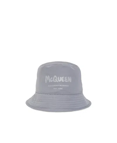 ALEXANDER MCQUEEN ALEXANDER MCQUEEN LOGO PRINTED BUCKET HAT