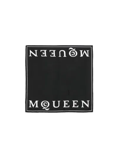 ALEXANDER MCQUEEN ALEXANDER MCQUEEN LOGO-PRINTED FINISHED EDGE SCARF