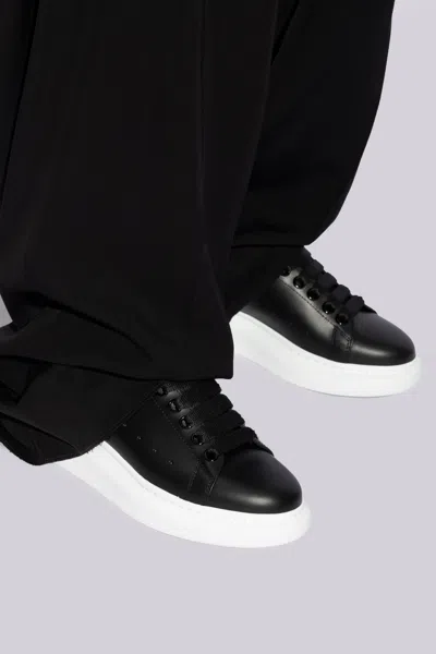 Alexander Mcqueen Logo Sneakers In Black