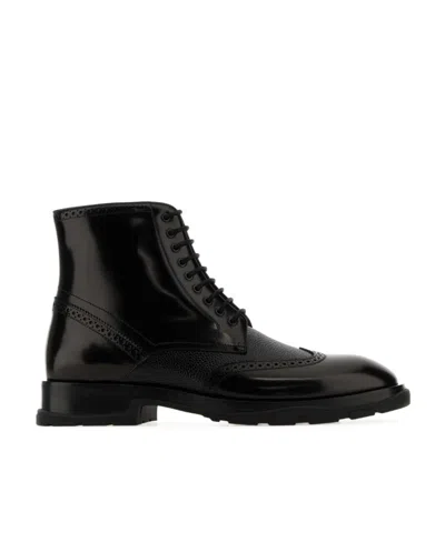 ALEXANDER MCQUEEN ALEXANDER MCQUEEN LOW BLOCK HEELED LACE-UP BOOTS
