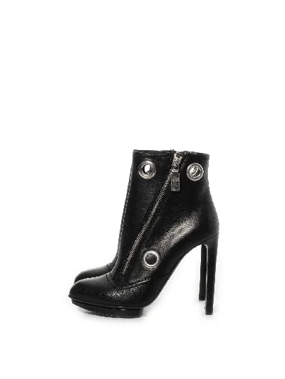 Alexander Mcqueen Low Boots In Black