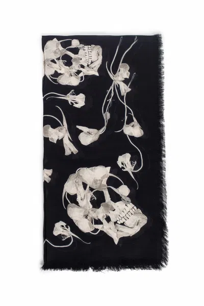 Alexander Mcqueen Man Black&white Scarves