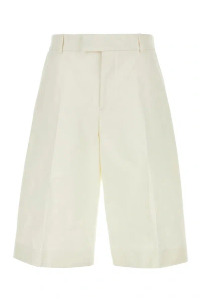 Alexander Mcqueen Wide Leg Twill Bermuda Shorts In White