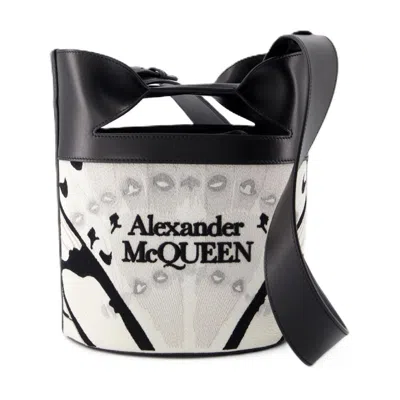 Alexander Mcqueen The Bucket Bow Crossbody Alexander Mc Queen Leather White In Black