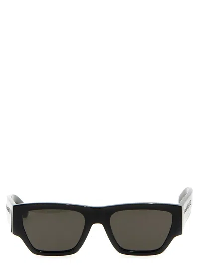 Alexander Mcqueen 'mcqueen Angled' Sunglasses In Black