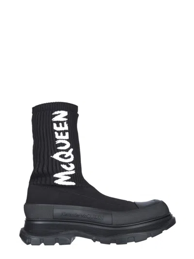 Alexander Mcqueen Mcqueen Graffiti Knit Tread Slick Boot In Black