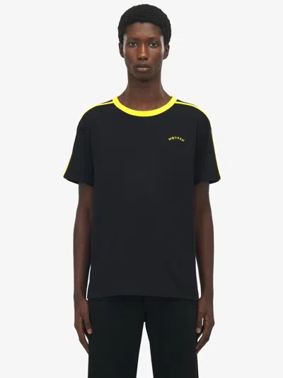 Alexander Mcqueen Mcqueen Logo T-shirt In Black