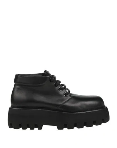 Alexander Mcqueen Mcqueen Man Ankle Boots Black Size 9 Leather