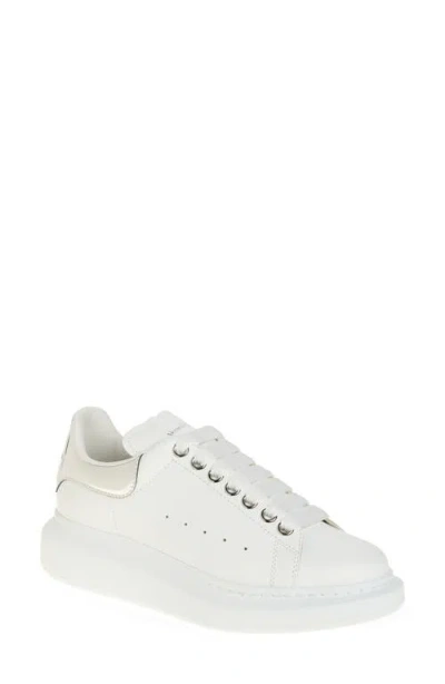 Alexander Mcqueen Mcqueen Oversize Sneaker