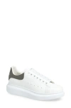 Alexander Mcqueen Mcqueen Oversize Sneaker In White/cool Grey