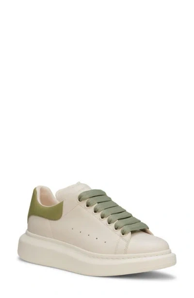 Alexander Mcqueen Mcqueen Oversize Sneaker