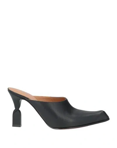 Alexander Mcqueen Mcqueen Woman Mules & Clogs Black Size 6 Leather
