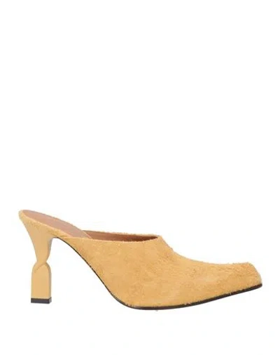 Alexander Mcqueen Mcqueen Woman Mules & Clogs Marigold Size 6 Leather In Multi