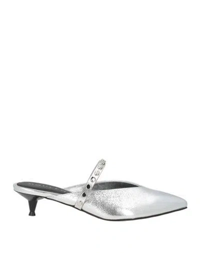 Alexander Mcqueen Mcqueen Woman Mules & Clogs Silver Size 7 Leather
