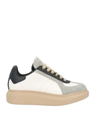 Alexander Mcqueen Mcqueen Woman Sneakers Off White Size 8.5 Calfskin