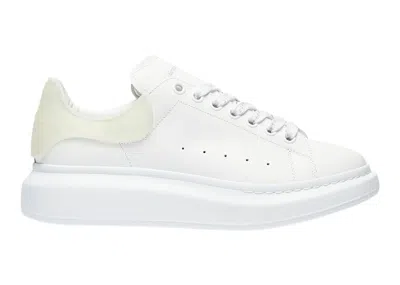 Pre-owned Alexander Mcqueen Men's  Oversized Sneakers In White/pearl