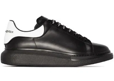 Pre-owned Alexander Mcqueen Men's  Oversized White Tab Sneakers In Black