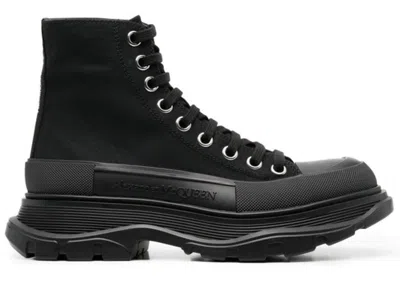 Pre-owned Alexander Mcqueen Men's  Tread Slick Boot Triple Sneakers In Black