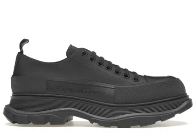 Pre-owned Alexander Mcqueen Men's  Tread Slick Low Lace Up Leather Sneakers In Grey