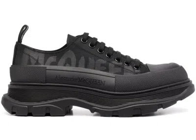 Pre-owned Alexander Mcqueen Men's  Tread Slick Low Lace Up Sneakers In Black