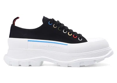 Pre-owned Alexander Mcqueen Men's  Tread Slick Low Lace Up Sneakers In Black