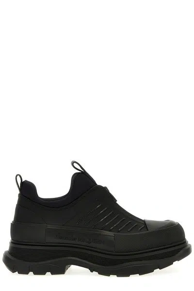 Alexander Mcqueen Chunky-sole Zip Up Sneakers For Men In Black