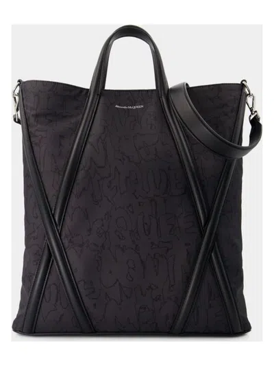 ALEXANDER MCQUEEN MEN'S HARNESS TOTE BAG