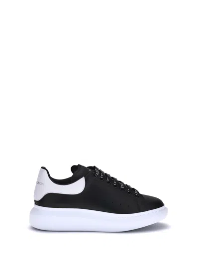 Alexander Mcqueen Men Leather Sneakers In Black