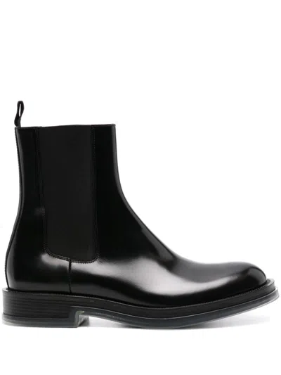 Alexander Mcqueen Men Logo Boots In Black