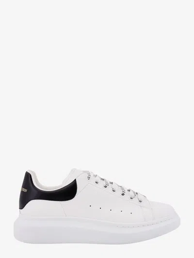 ALEXANDER MCQUEEN ALEXANDER MCQUEEN MEN LOW-TOP LEATHER SNEAKERS