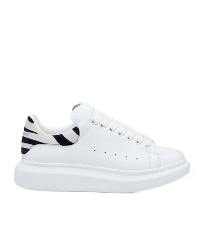 Alexander Mcqueen Men's Oversized Sneaker In White/black In Multi