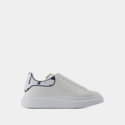 Alexander Mcqueen Oversized Low In White