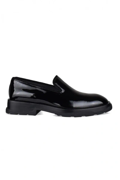 ALEXANDER MCQUEEN ALEXANDER MCQUEEN MEN SLIP-ON TREAD LOAFERS